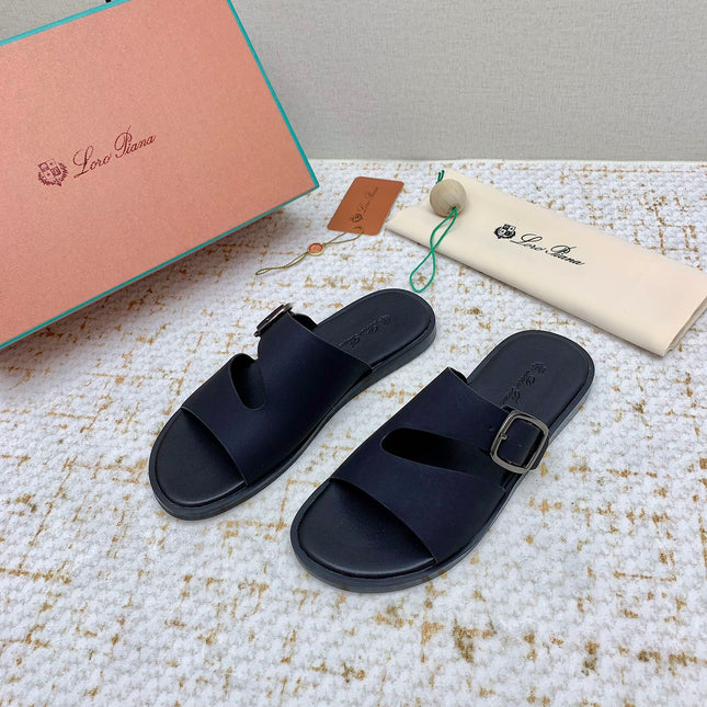 SANDALS IN BLACK CALFSKIN