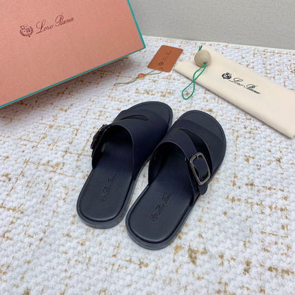 SANDALS IN BLACK CALFSKIN