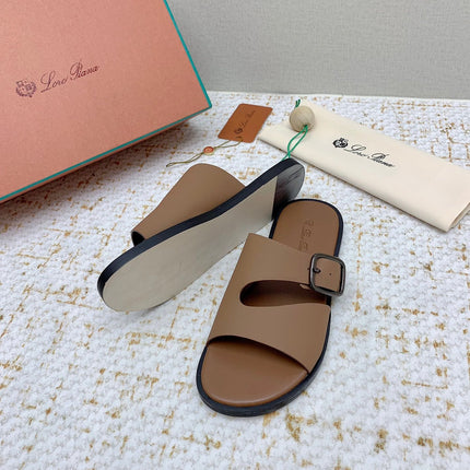 SANDALS IN LIGHT BROWN CALFSKIN