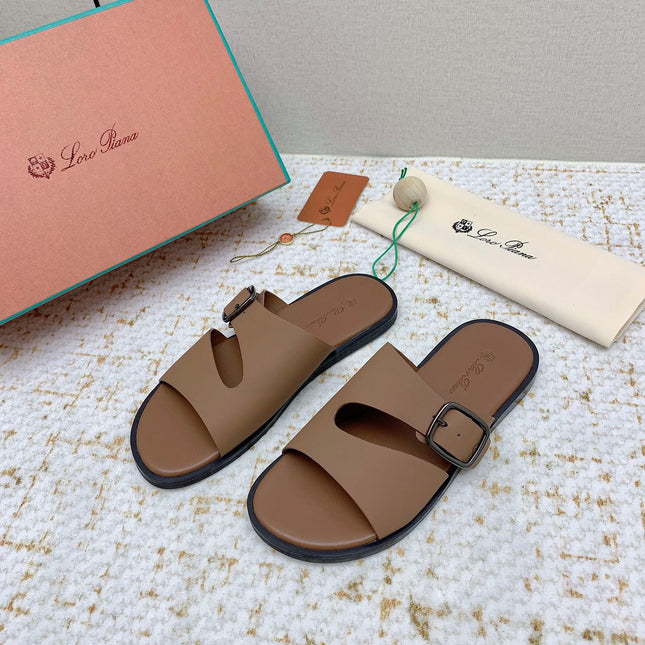 SANDALS IN LIGHT BROWN CALFSKIN