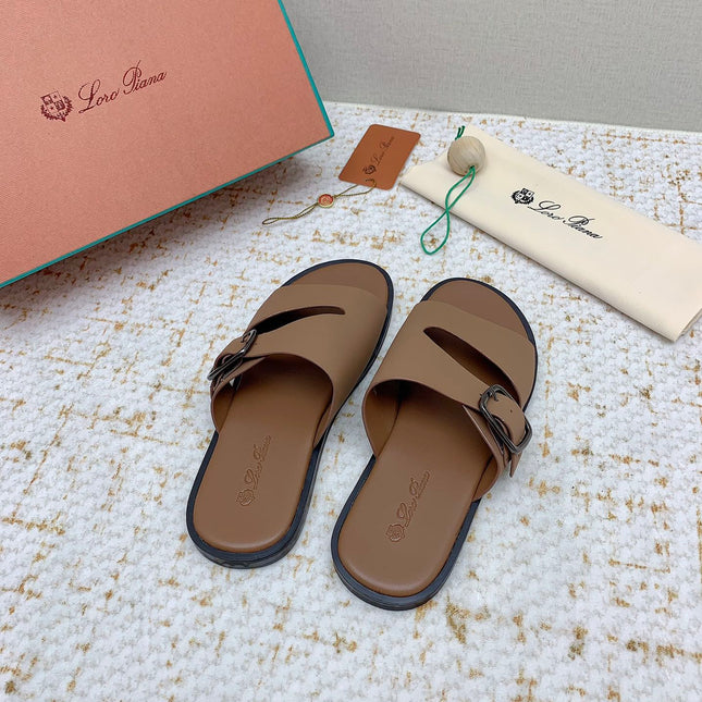 SANDALS IN LIGHT BROWN CALFSKIN