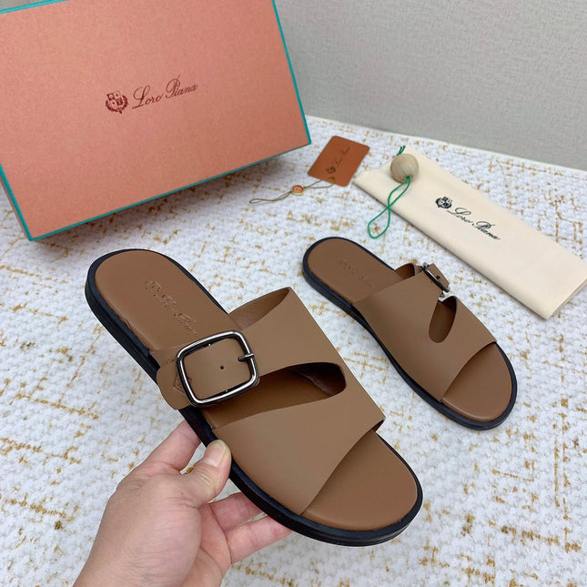 SANDALS IN LIGHT BROWN CALFSKIN