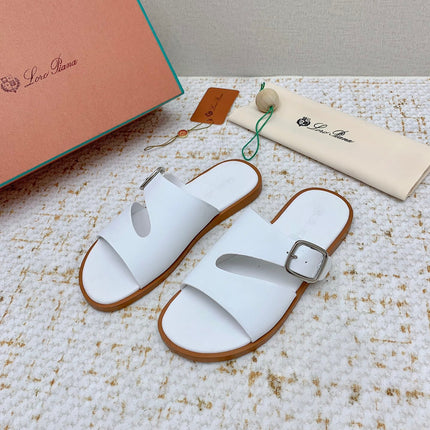 SANDALS IN WHITE CALFSKIN