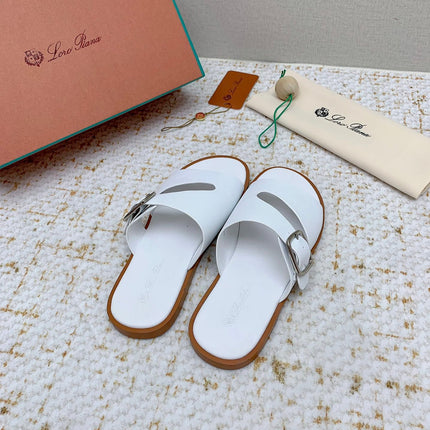 SANDALS IN WHITE CALFSKIN