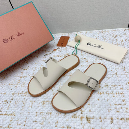 SANDALS IN CREAM WHITE CALFSKIN