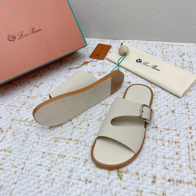 SANDALS IN CREAM WHITE CALFSKIN