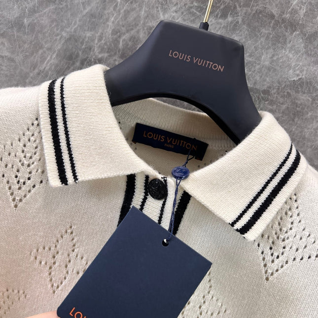 LV 25 White Monogram Wool