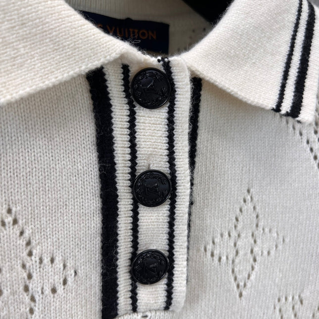 LV 25 White Monogram Wool