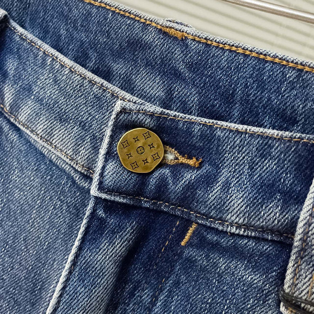 LV JEAN LIGHT BLUE DENIM 239603