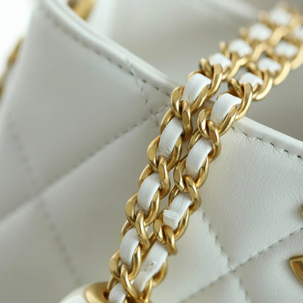 CHANEL 25S HOBO BAG 19.5 CM IN WHITE CALFSKIN WITH GOLD HARDWARE