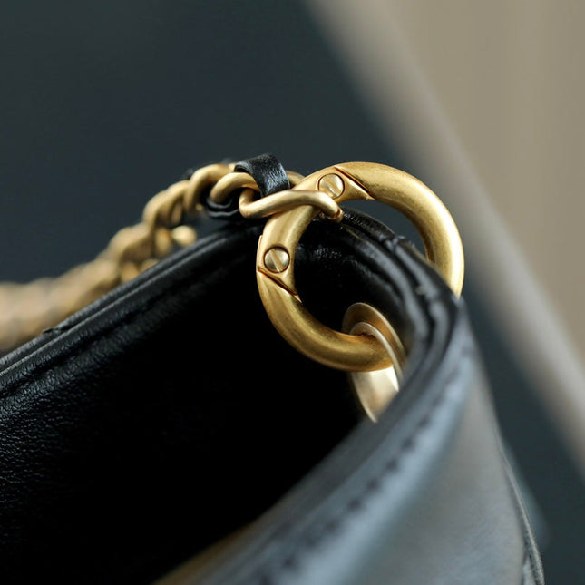 CHANEL 25S HOBO BAG 19.5 CM IN BLACK CALFSKIN WITH GOLD HARDWARE