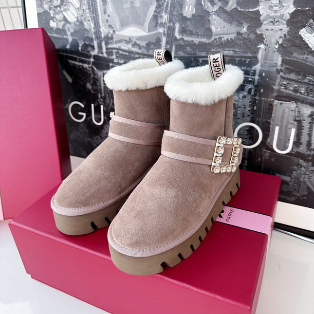 VIV' WINTER FUR STRASS BUCKLE ANKLE BOOTS IN TAUPE SUEDE