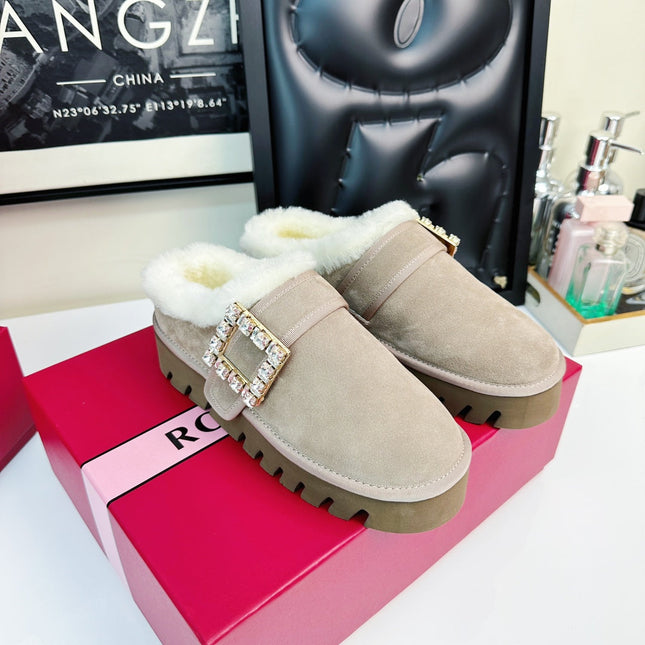 VIV WINTER PLATFORM MULES IN BEIGE SUEDE