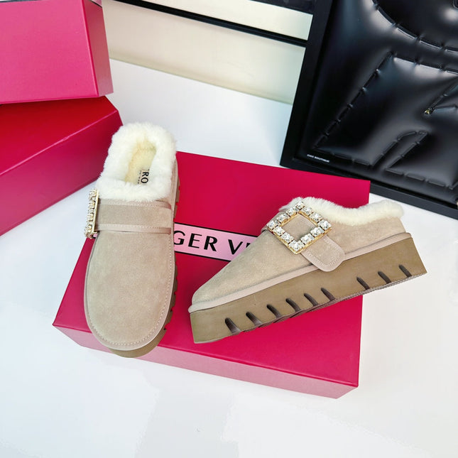 VIV WINTER PLATFORM MULES IN BEIGE SUEDE