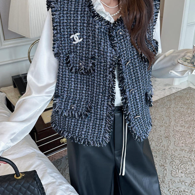 CHANEL 25S ROUND NECK TWEED VEST STYLE 151