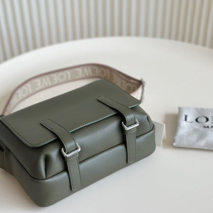 XS MILITARY MESSENGER 23 BAG IN DARK KHAKI GREEN CALFSKIN