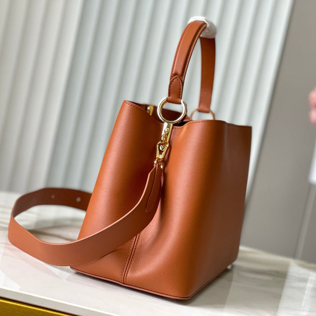 CAPUCINES SOUPLE GM 38 IN COGNAC CALFSKIN GOLD HARDWARE