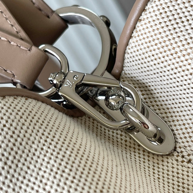 CAPUCINES SOUPLE GM 38 IN WHITE CANVAS AND TAUPE CALFSKIN TRIM