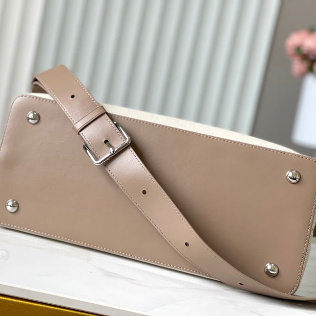 CAPUCINES SOUPLE GM 38 IN WHITE CANVAS AND TAUPE CALFSKIN TRIM