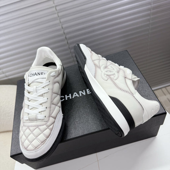 CHANEL 25S TRAINERS WHITE AND LIGHT GRAY IN CALFSKIN