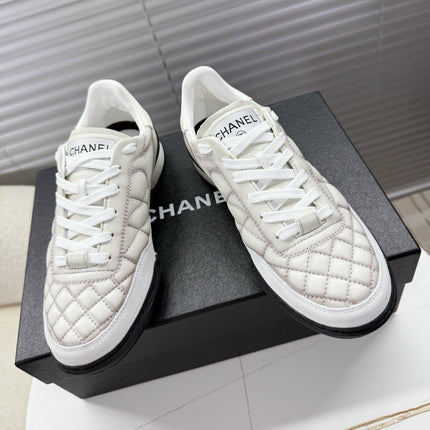 CHANEL 25S TRAINERS WHITE AND LIGHT GRAY IN CALFSKIN