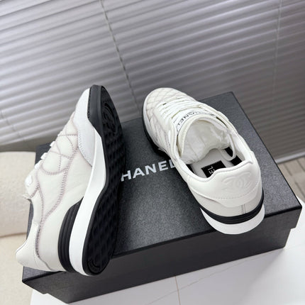 CHANEL 25S TRAINERS WHITE AND LIGHT GRAY IN CALFSKIN