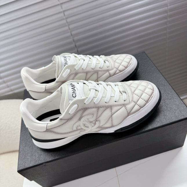 CHANEL 25S TRAINERS WHITE AND LIGHT GRAY IN CALFSKIN