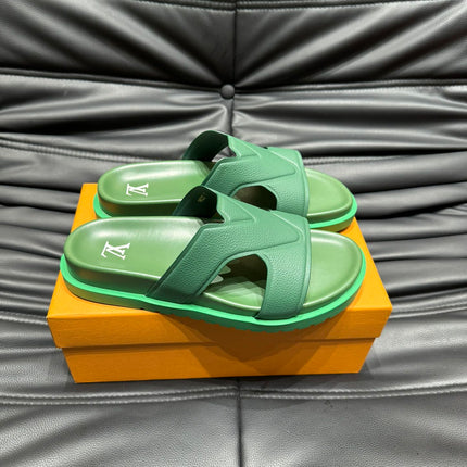 LV OASIS MULE IN SEA GREEN CALFSKIN