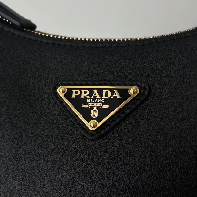 PRA ARQUÉ 22 SHOULDER BAG IN BLACK LEATHER