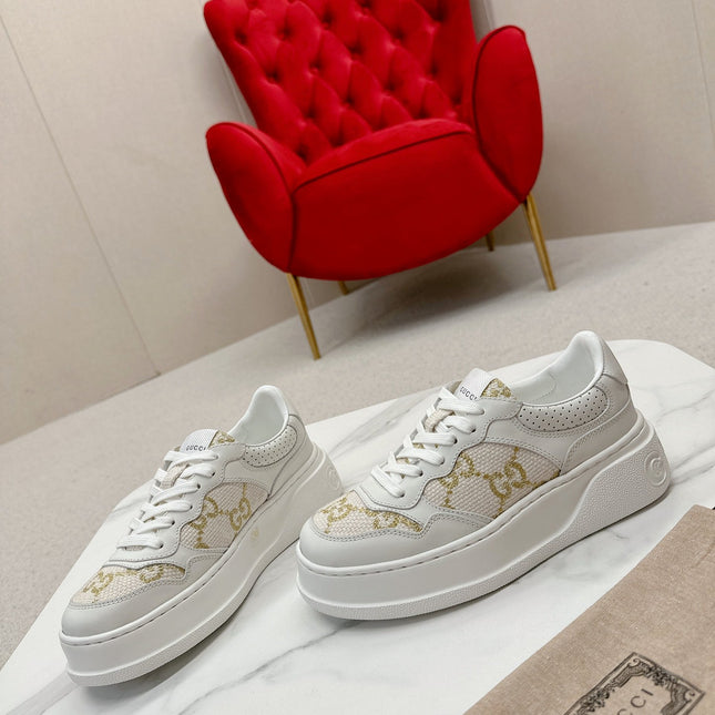 GG TRAINER WHITE CALFSKIN WITH PATTERN