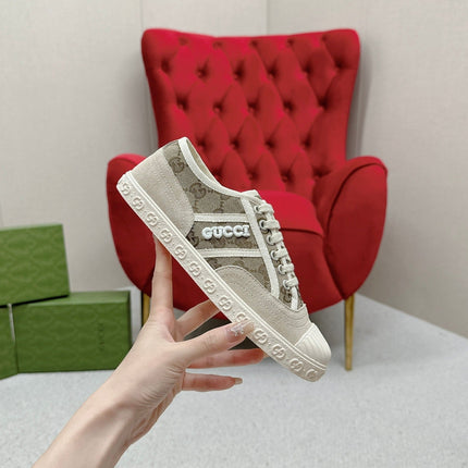 GG TRAINER SCALLOPED TOE LIGHT GRAY DENIM