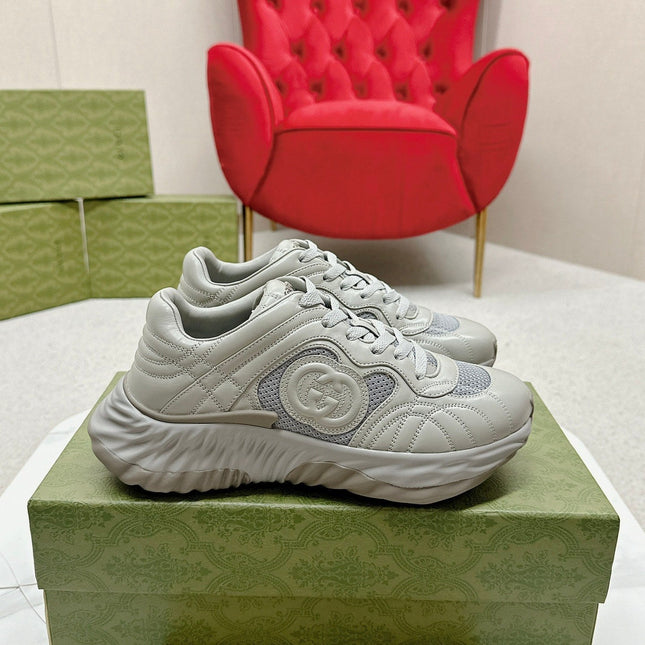 GG RIPPLE TRAINER LIGHT GRAY LAMBSKIN