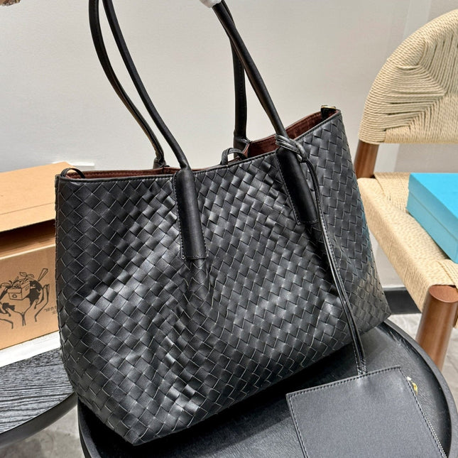 PINACOTECA TOTE BAG 38 IN BLACK CALFSKIN