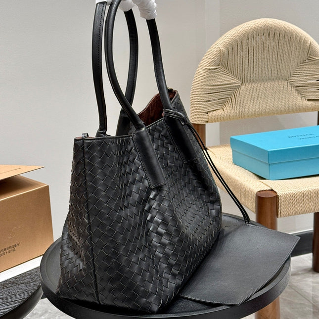PINACOTECA TOTE BAG 38 IN BLACK CALFSKIN