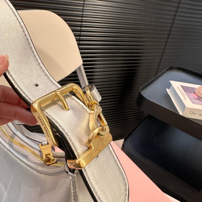 HOBO 22 BAG IN SILVER CALFSKIN