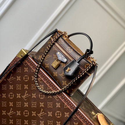 VANITY CHAIN POUCH 19 MONOGRAM REVERSE CANVAS
