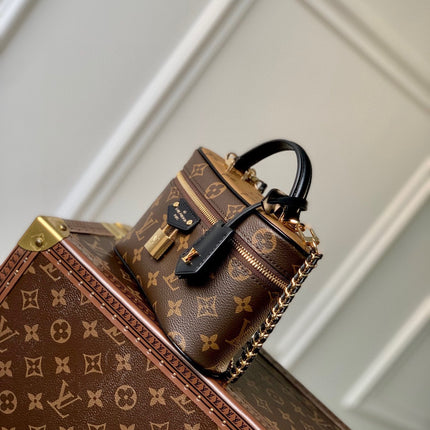 VANITY CHAIN POUCH 19 MONOGRAM REVERSE CANVAS