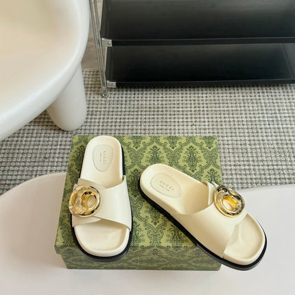 WOMEN'S SLIPPER IN WHITE CALFSKIN WITH GOLD HARDWARE