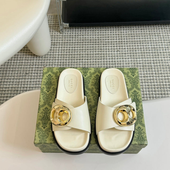 WOMEN'S SLIPPER IN WHITE CALFSKIN WITH GOLD HARDWARE