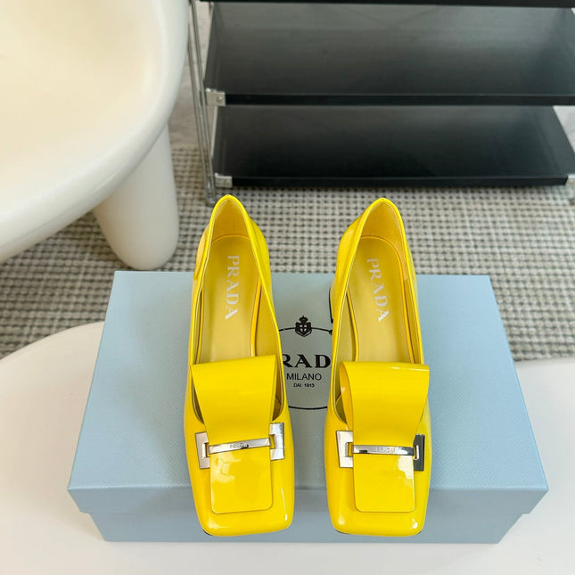 SQUARE TOE PUMPS IN YELLOW GLOSSY CALFSKIN ATTACHED BOW