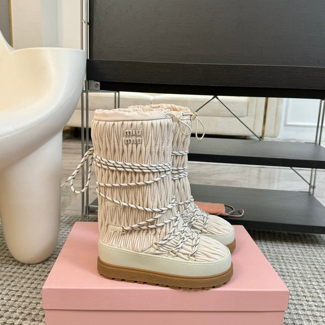 SNOW LONG BOOTS IN COSMIC LATTE WRINKLED NYLON