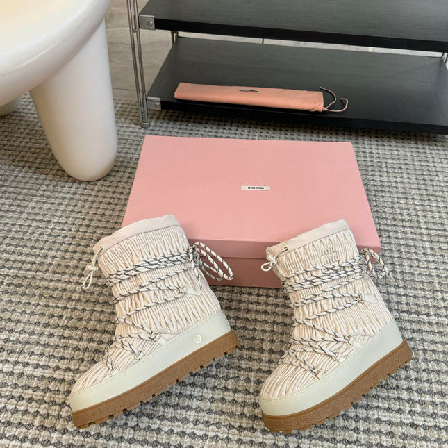SNOW ANKLE BOOTS IN COSMIC LATTE WRINKLED NYLON