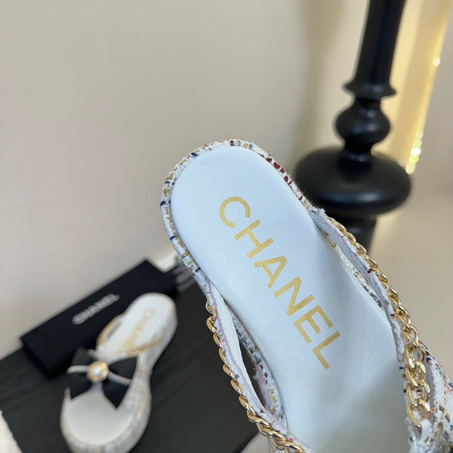 PLATFORM FLIP-FLOPS IN WHITE TWEED FABRIC