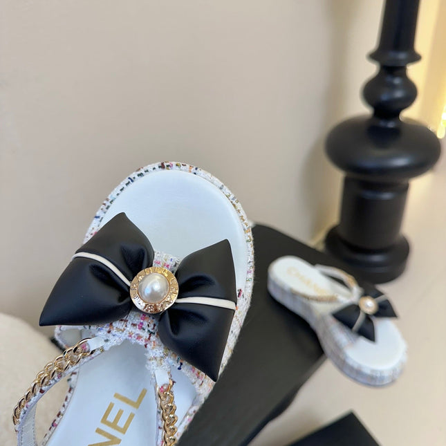 PLATFORM FLIP-FLOPS IN WHITE TWEED FABRIC