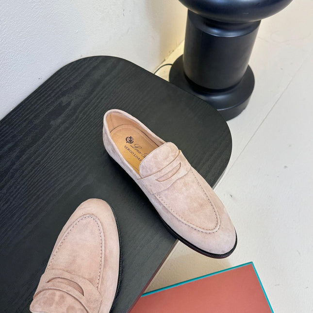 CLASSIC LOAFERS IN BLUSH BEIGE SUEDE