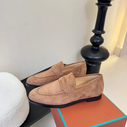 CLASSIC LOAFERS IN TERRACOTTA SUEDE