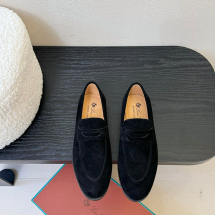 CLASSIC LOAFERS IN BLACK SUEDE