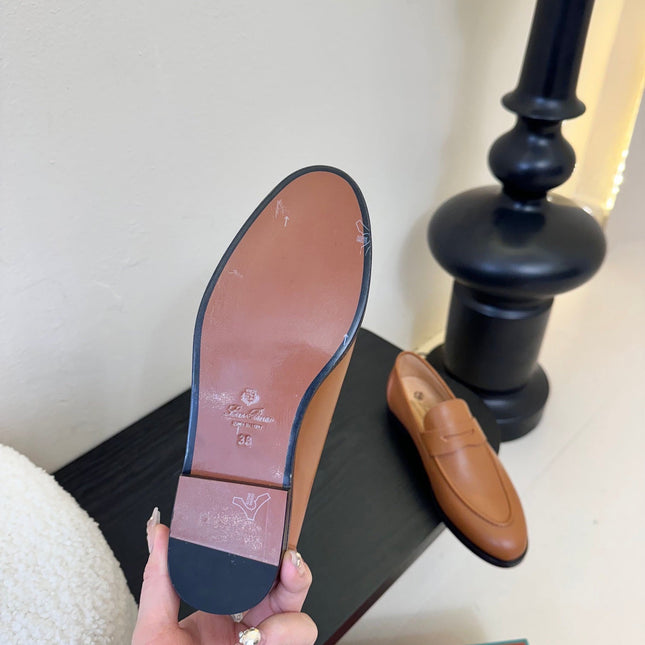 LOAFERS IN CINNAMON BROWN LAMBSKIN