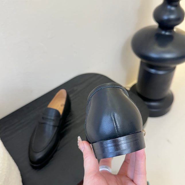 LOAFERS IN BLACK LAMBSKIN