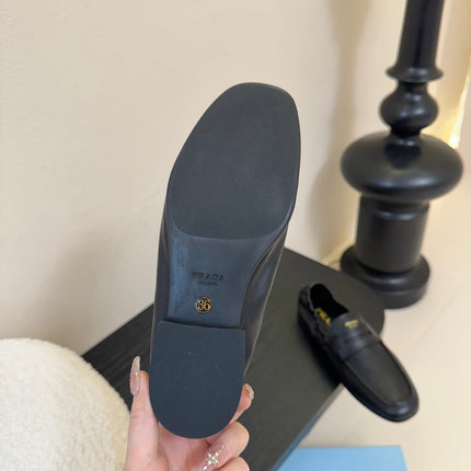 PRADA 25S SHUFFLE LOAFERS IN BLACK CALFSKIN